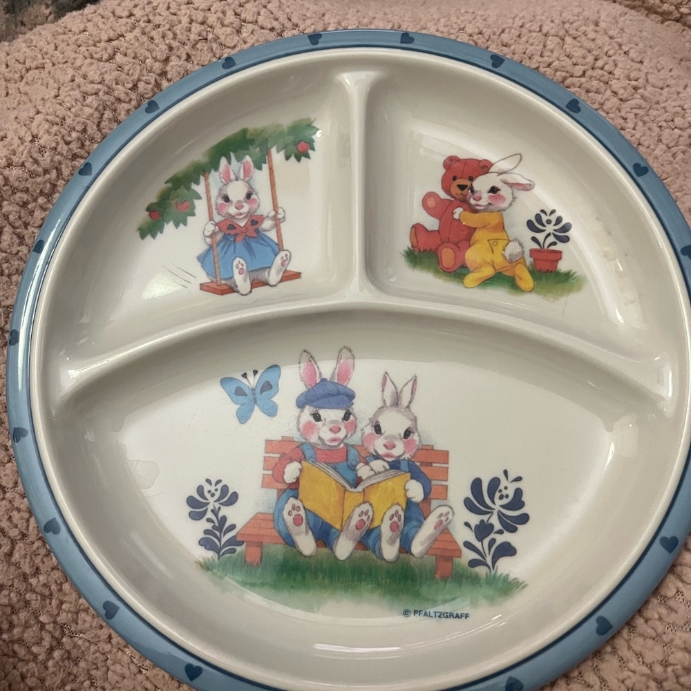 Pfaltzgraff Vintage Children’s Plate features Adorable Bunny Design; Melamine